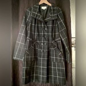Woman’s Black/Grey plaid Trench Coat